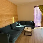 Dom Caloroczny - Jezioro I Las, Kaszuby Przewoz (Pomerania)