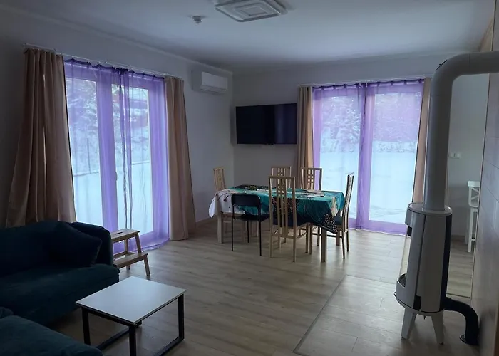 Dom Całoroczny - Jezioro I Las, Kaszuby Przewoz (Pomerania)